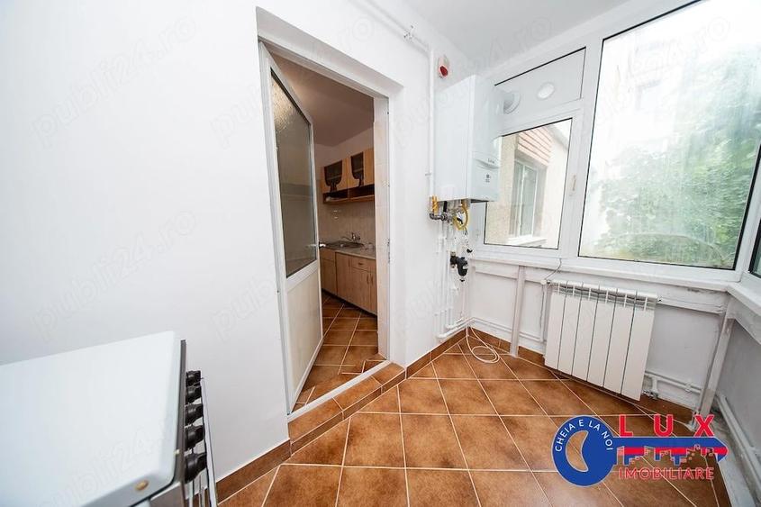 Apartament cu 3 camere decomandat în E3