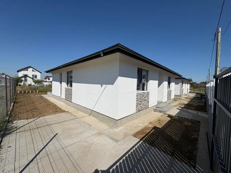 Casă cu 4 camere în Berceni