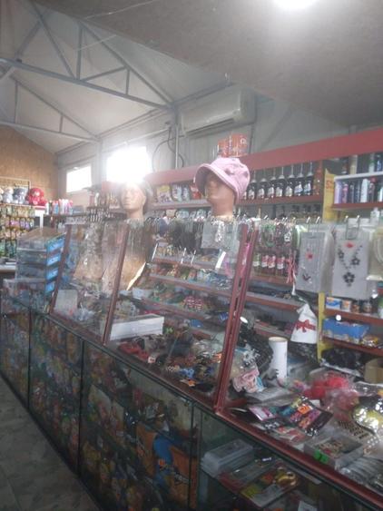 Spațiu comercial, de 100 mp, în Tunari
