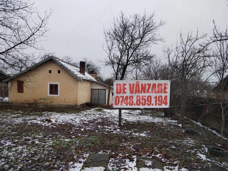 Teren de 1880 mp, în Central