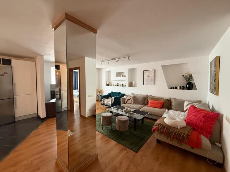 Apartament cu 3 camere decomandat în Dorobanți