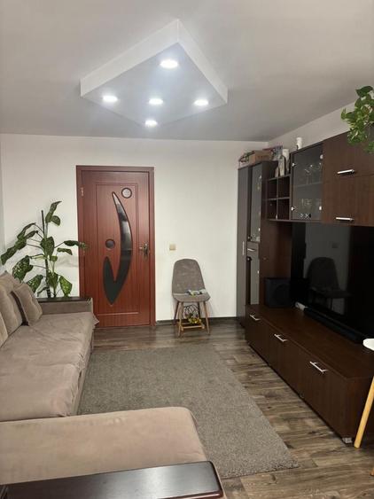 Apartament cu 2 camere decomandat în Tineretului