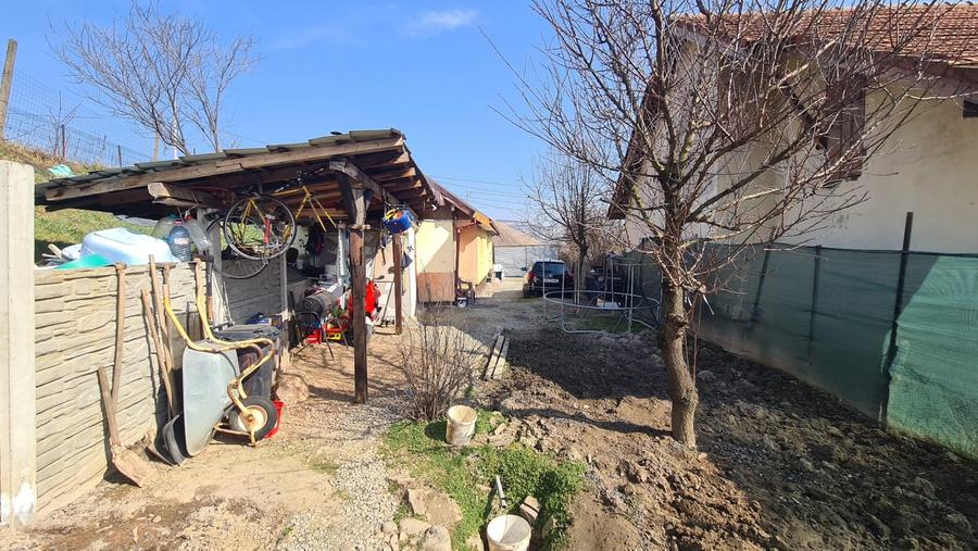 Casă individuală cu 3 camere cu Teren 430 Mp în Șard