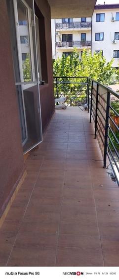 Apartament cu 3 camere decomandat în Fundeni
