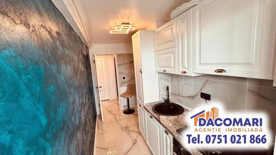 Apartament cu 2 camere decomandat în Micro 21