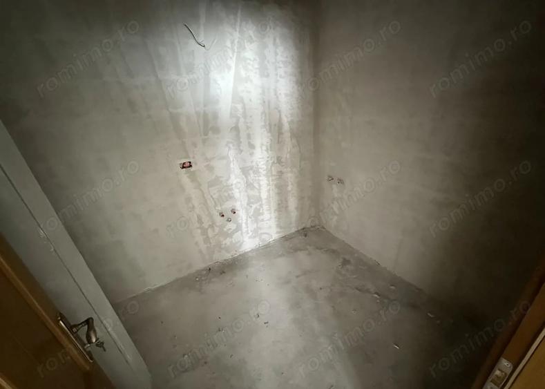 Apartament cu 2 camere semidecomandat în Sânmartin
