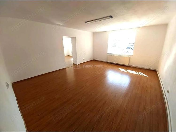 Spațiu comercial, de 70 mp, în Central