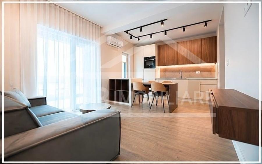 Apartament cu 3 camere semidecomandat în Unirii