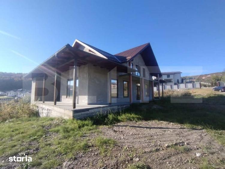 Casă cu 5 camere cu Teren 1500 Mp în Budacu de Jos