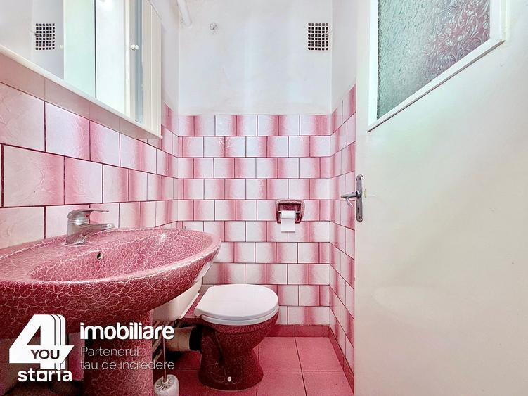 Apartament cu 4 camere decomandat în Boul Roșu