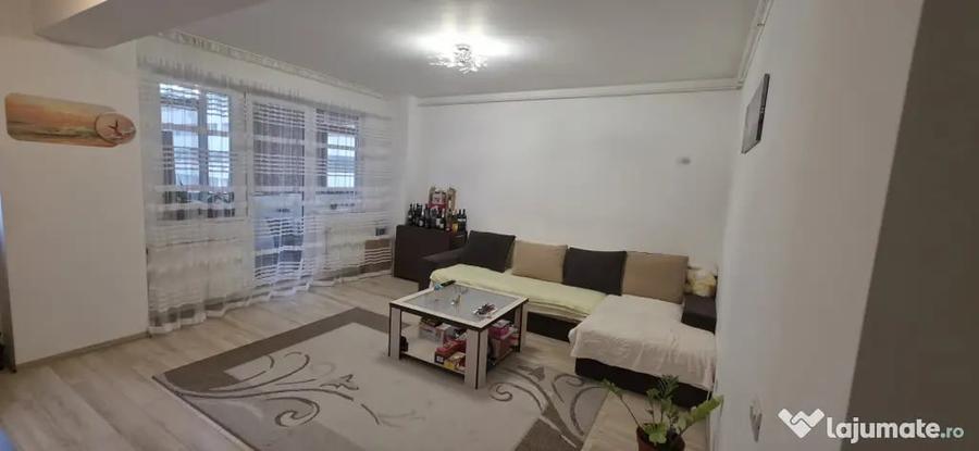 Apartament cu 3 camere decomandat în Chiajna