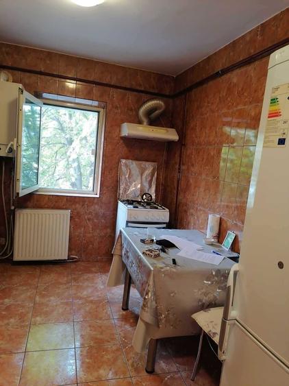 Apartament cu 2 camere semidecomandat în Exterior Vest