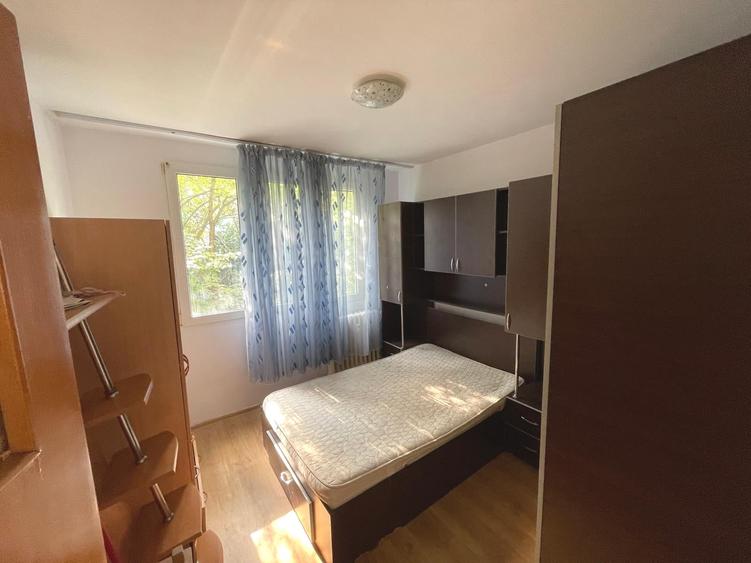 Apartament cu 3 camere semidecomandat, mobilat în Drumul Taberei — fotografia 3
