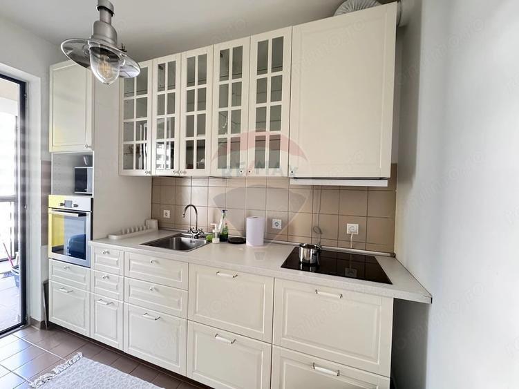 Apartament cu 2 camere decomandat în Splaiul Unirii
