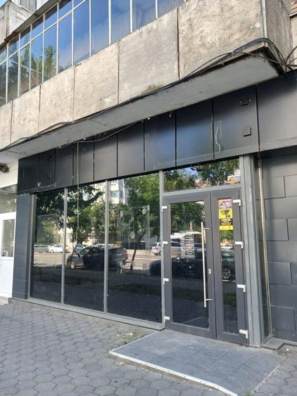 Spațiu comercial, de 160 mp, în Dacia