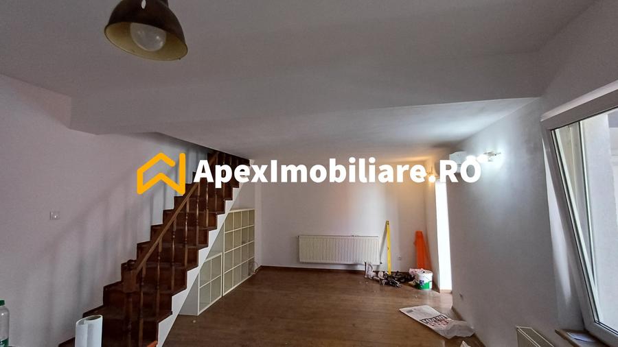 Casă individuală cu 4 camere cu Canalizare în Domenii