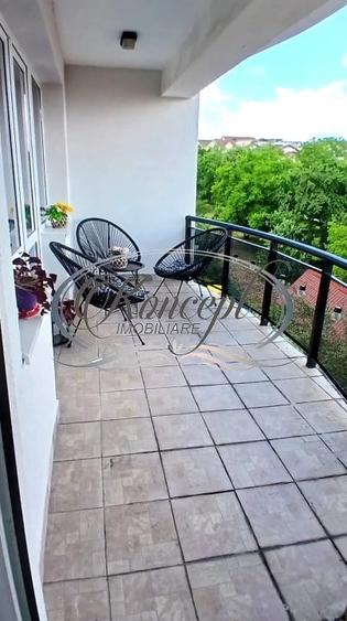 Apartament cu 3 camere semidecomandat în Andrei Mureșanu