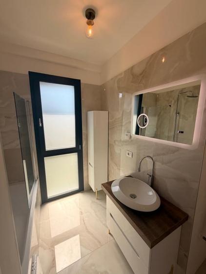 Apartament cu 2 camere, mobilat în Torontalului
