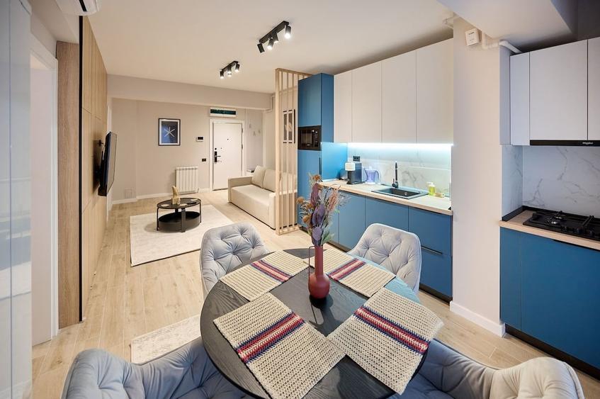 Apartament cu 3 camere decomandat în Mamaia-Sat