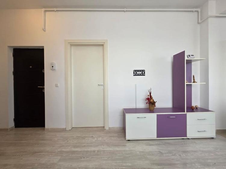 Apartament cu 2 camere semidecomandat în Chiajna