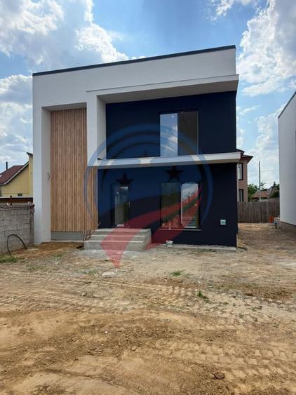 Casă cu 5 camere cu Teren 308 Mp în Lascăr Catargiu