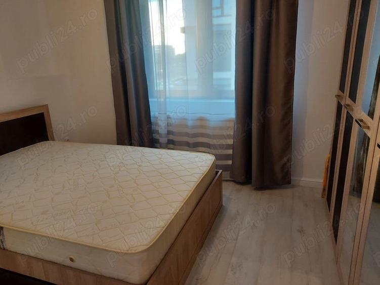Apartament cu 3 camere decomandat în Aradului