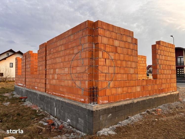 Casă cu 4 camere cu Teren 400 Mp în Nimigea