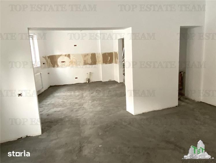 Casă cu 5 camere cu Teren 372 Mp în Dacia