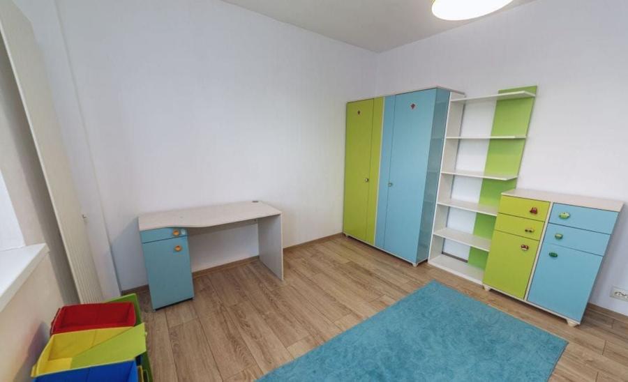 Apartament cu 3 camere decomandat, mobilat în Cotroceni