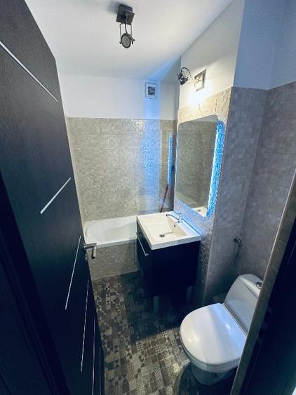 Apartament cu 3 camere semidecomandat, mobilat în Drumul Taberei
