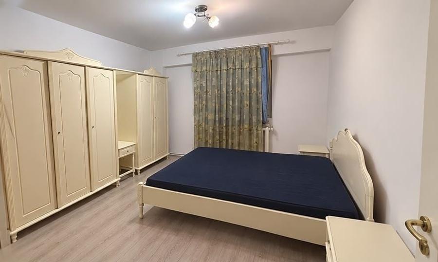 Apartament cu 3 camere în Stana