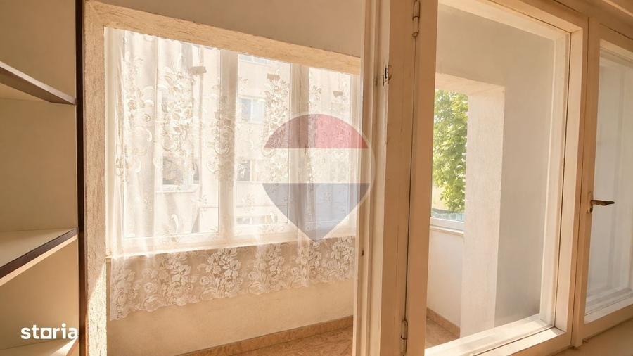 Apartament cu 3 camere decomandat în Barna