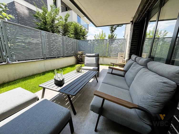 Apartament cu 3 camere decomandat, mobilat în Băneasa
