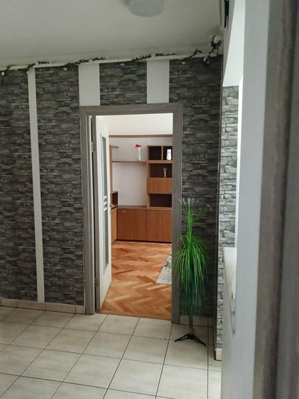 Apartament cu 2 camere decomandat în Deve