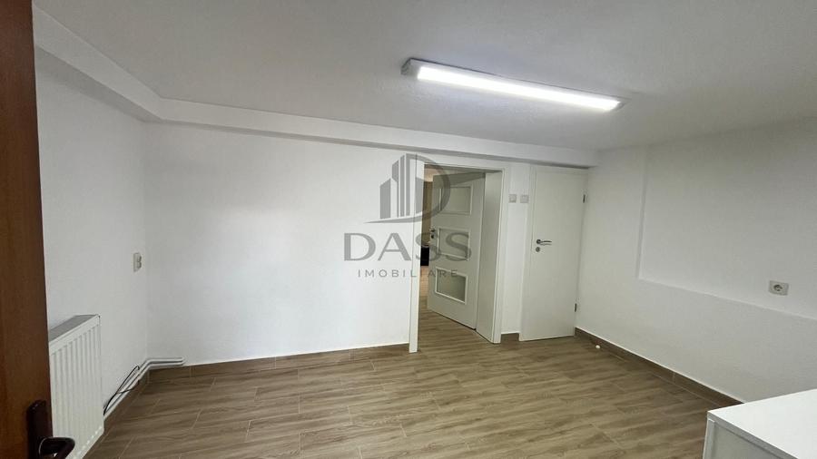 Birou, de 36 mp, în Central
