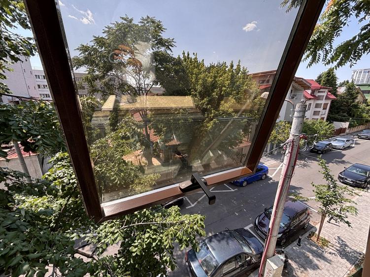 Birou, de 130 mp, în Barbu Văcărescu