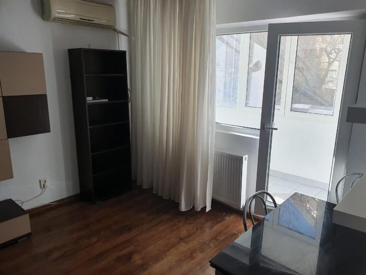 Apartament cu 2 camere decomandat în Crângași