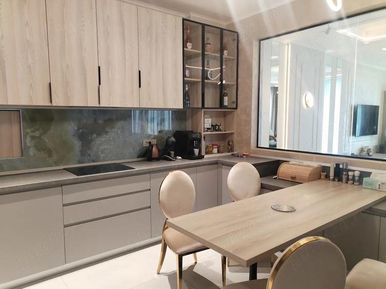Casă cu 4 camere cu Teren 400 Mp în Central