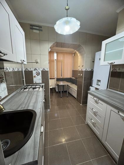Apartament cu 2 camere decomandat în Vatra Luminoasă