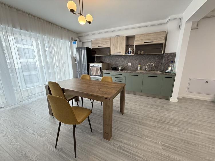 Apartament cu 2 camere semidecomandat, mobilat în Central