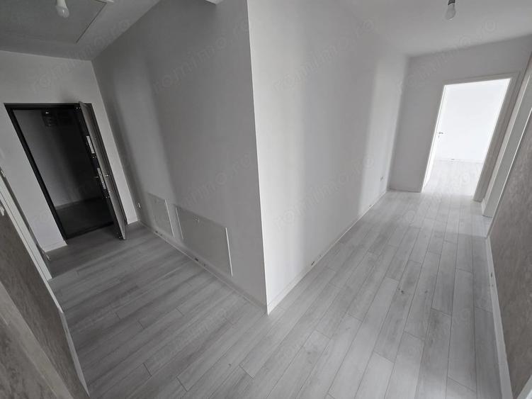 Apartament cu 3 camere decomandat în Giroc