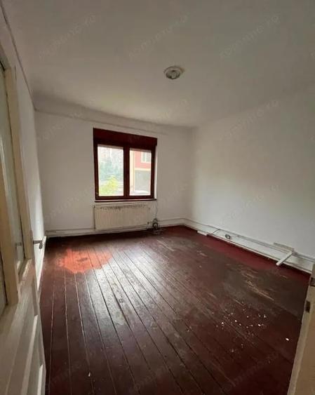 Florilor-Craiter casa 5 camere 450MP TOTALI - 5