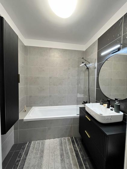 Apartament cu 2 camere semidecomandat în Turnișor