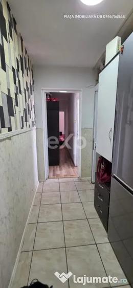 Apartament cu 2 camere decomandat în Micro 9