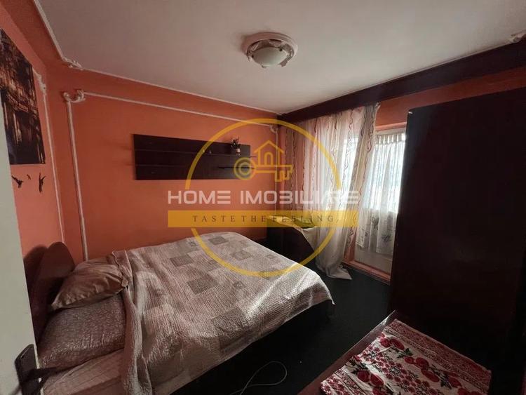 Apartament cu 3 camere decomandat, mobilat în Nicolina