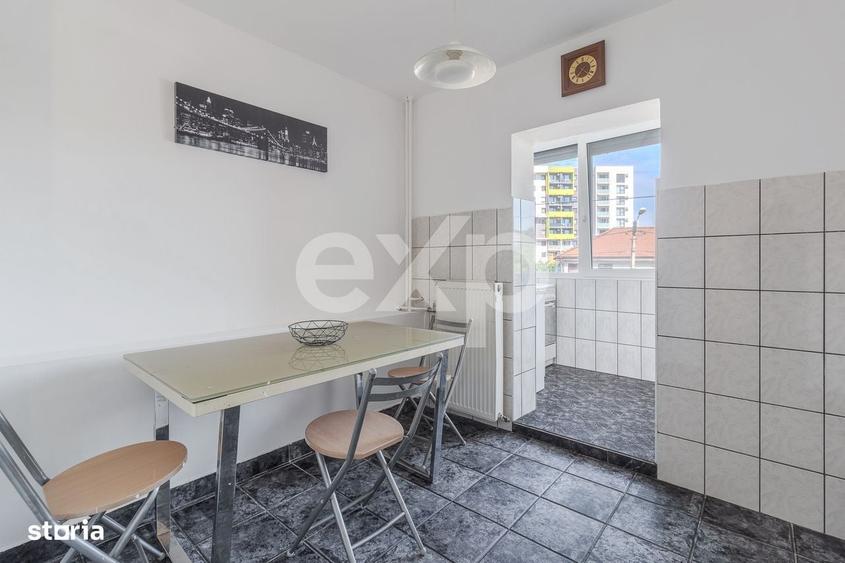 Apartament cu 3 camere decomandat în Lotus