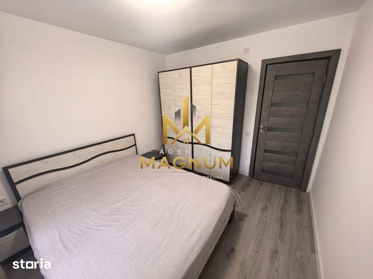 Apartament cu 3 camere semidecomandat în Săsar