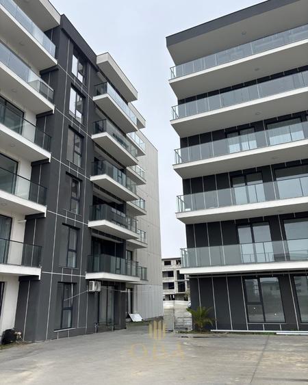 Apartament cu 3 camere semidecomandat în Nord