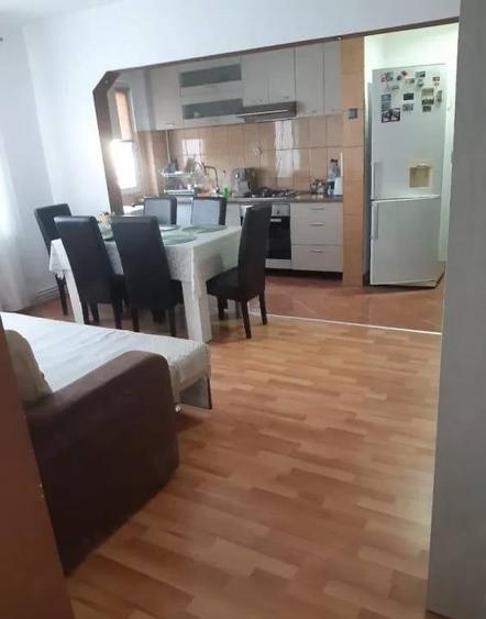 Apartament 3 camere decomandat, balcon inchis, mobilat, zona Manastur - 1