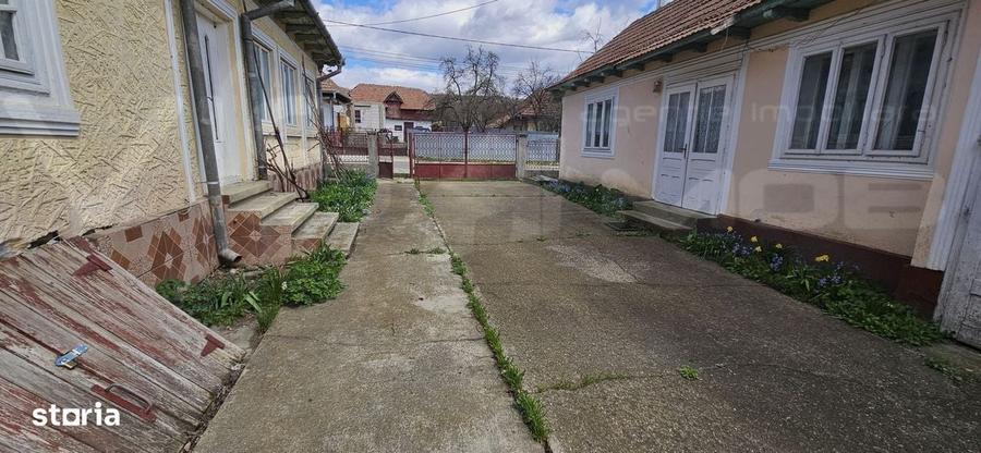 Casă cu 3 camere în Central